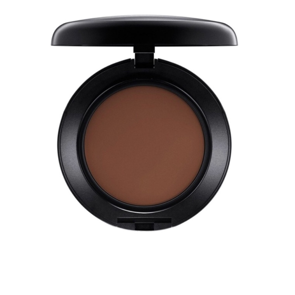 MAC STUDIO TECH FOUNDATION  never opened